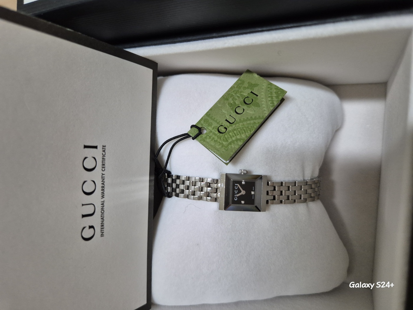 CUCCI G-프레임 다이아몬드 블랙 메탈 여성시계