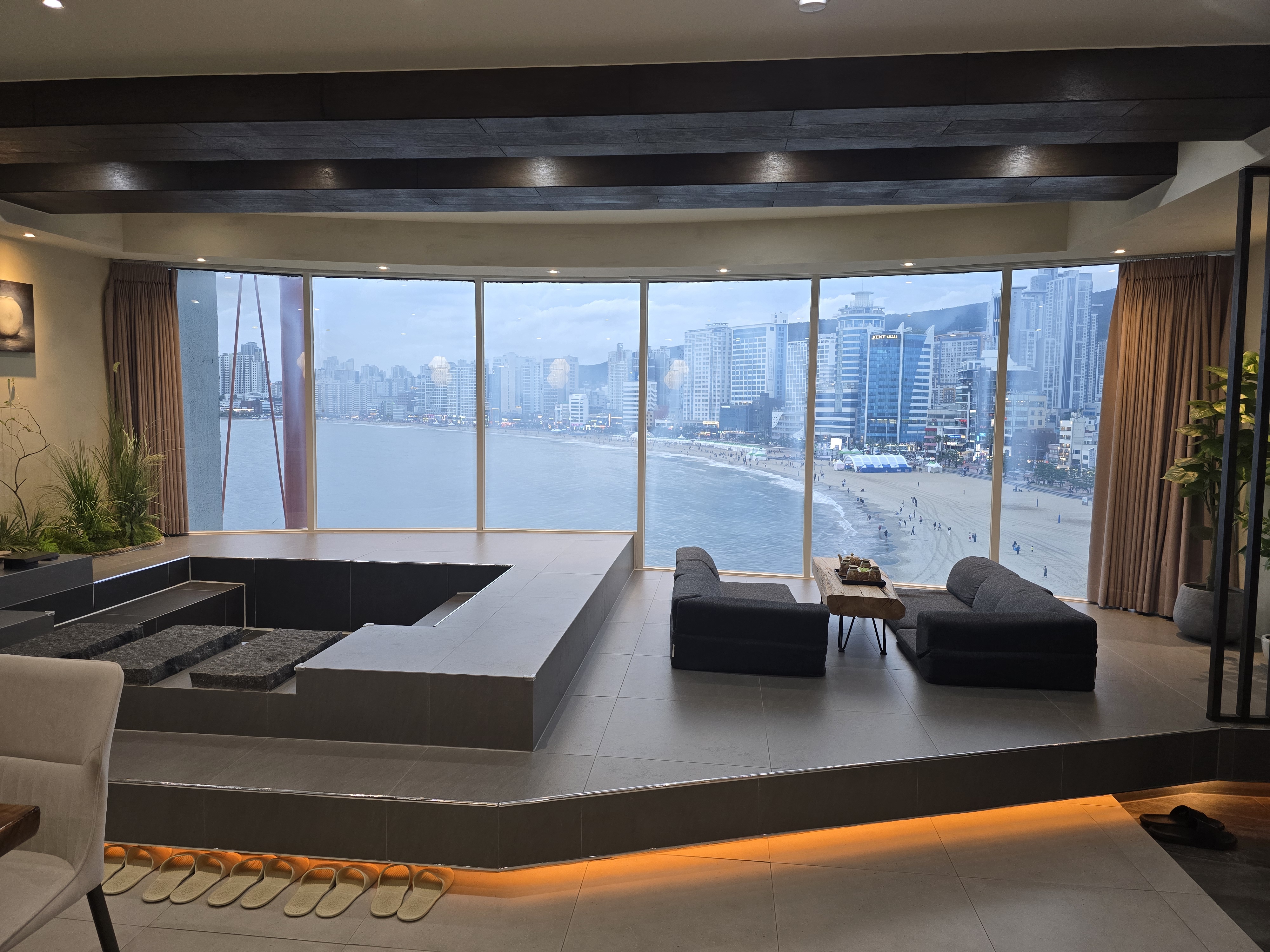 부산 광안리오션뷰 62평 감성펜션 숙박권